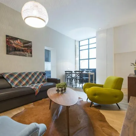 Coco, 6 People Apartment Paris